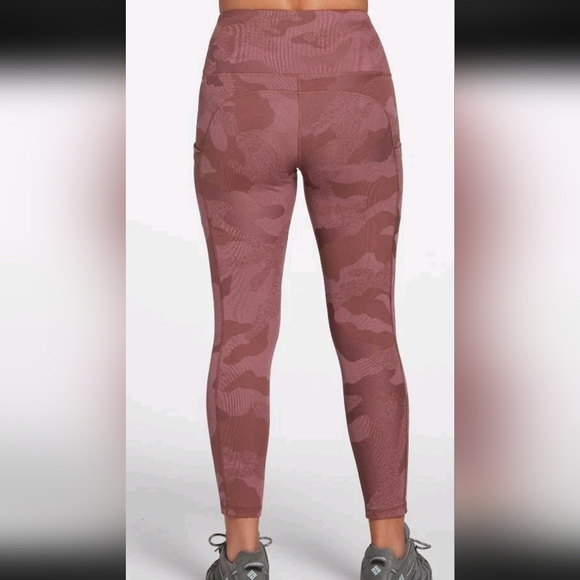 The North Face Women's Luxe Motivation Pocket 7/8 Legging Maroon Camo Large EUC - Picture 2 of 12